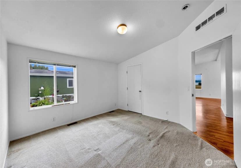Property photo for 8585 Harborview Road #5, Blaine photo 14