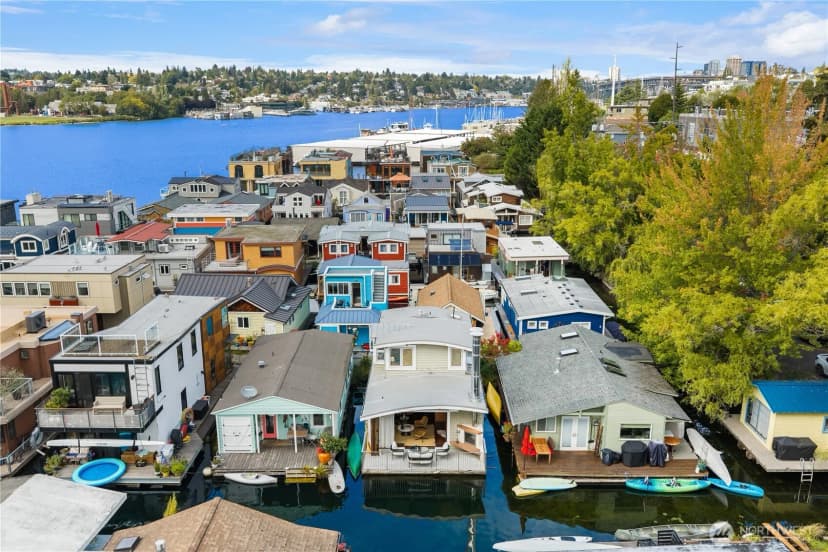 Property photo for 2331 Fairview Avenue E #i, Seattle photo 30