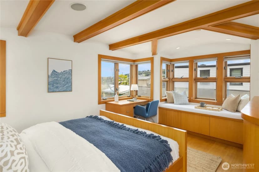 Property photo for 2331 Fairview Avenue E #i, Seattle photo 17