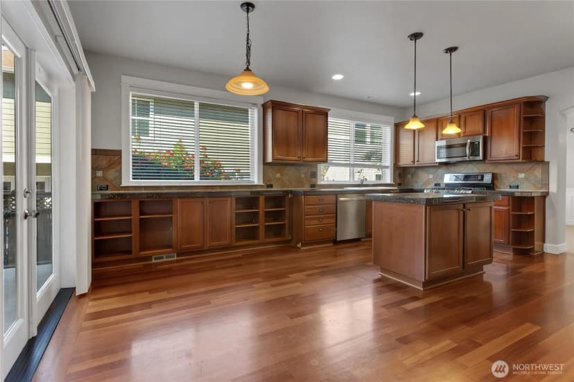 Property photo for 8413 154th Street E, Puyallup photo 11