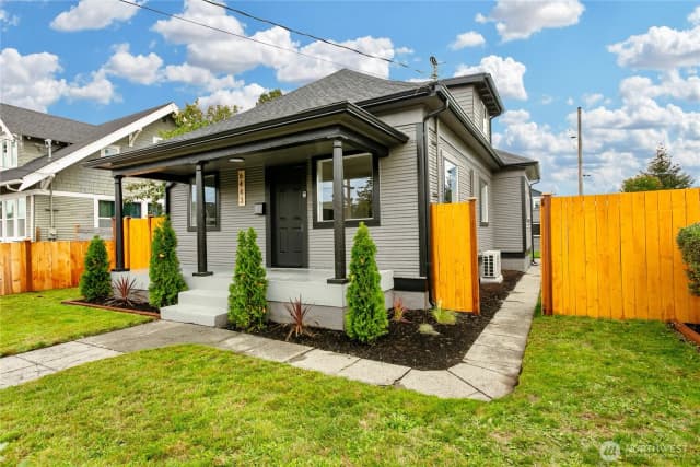 Property photo for 6443 S Warner Street, Tacoma photo 2