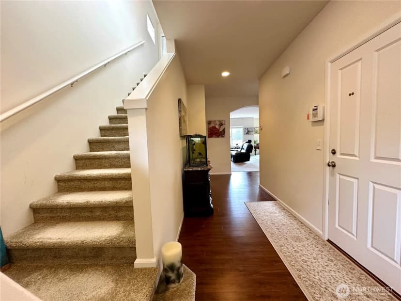 Property photo for 3018 Eagle Loop Ne, Lacey photo 2