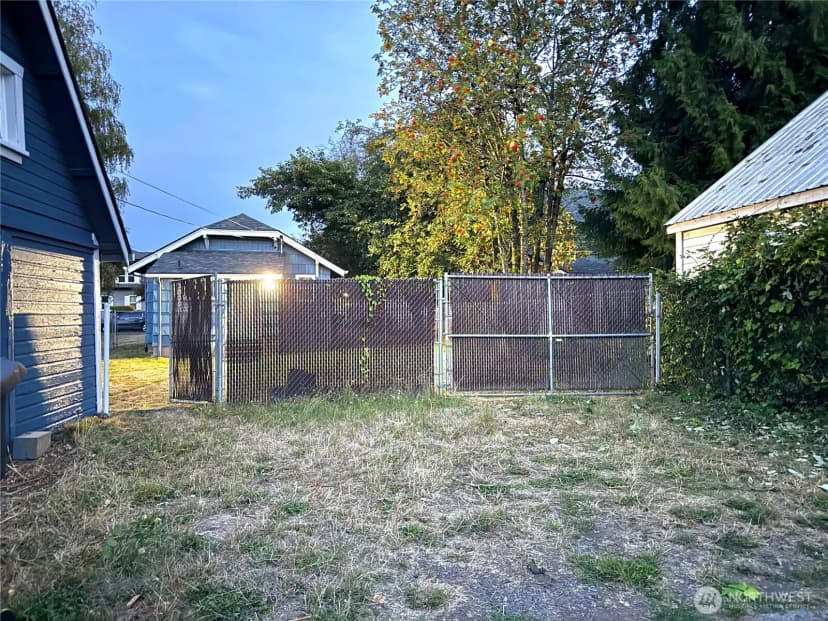 Property photo for 417 15th Avenue, Longview photo 12