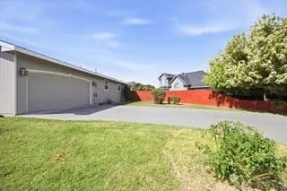 Property photo for 1906 W 22nd Avenue, Kennewick photo 2