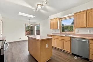 Property photo for 1906 W 22nd Avenue, Kennewick photo 10