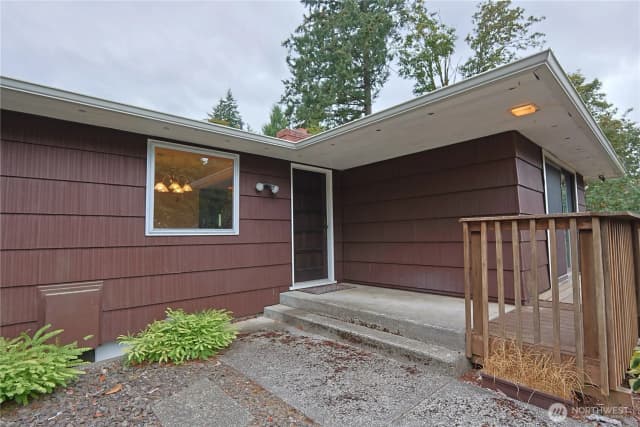 Property photo for 1498 Sw Cook Road, Port Orchard photo 2