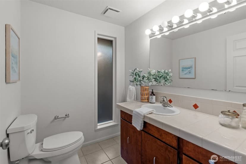 Property photo for 8812 86th Avenue Nw, Gig Harbor photo 16