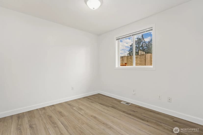 Property photo for 17715 Spring Lane Avenue, Marysville photo 16