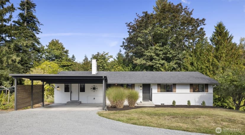 Property photo for 4807 Bayview Lane, Everett