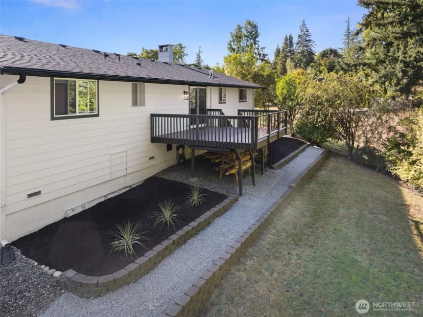 Property photo for 4807 Bayview Lane, Everett photo 25