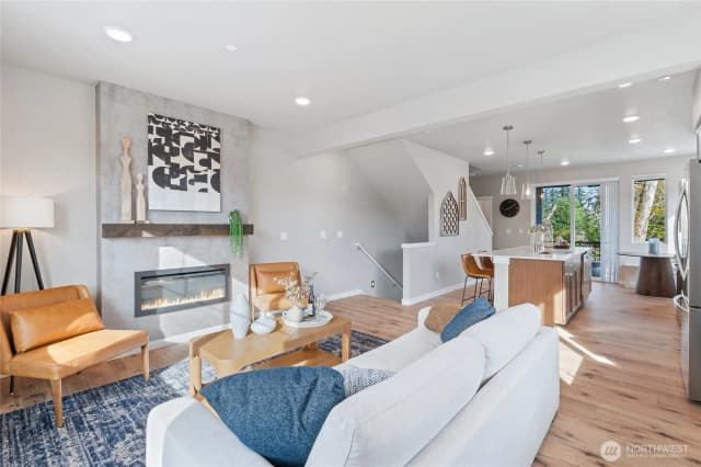 Property photo for 14424 Madison Way #j5, Lynnwood photo 4