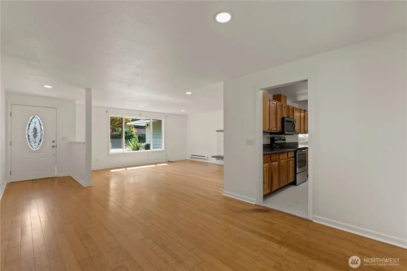Property photo for 2217 122nd Place Se, Everett photo 9