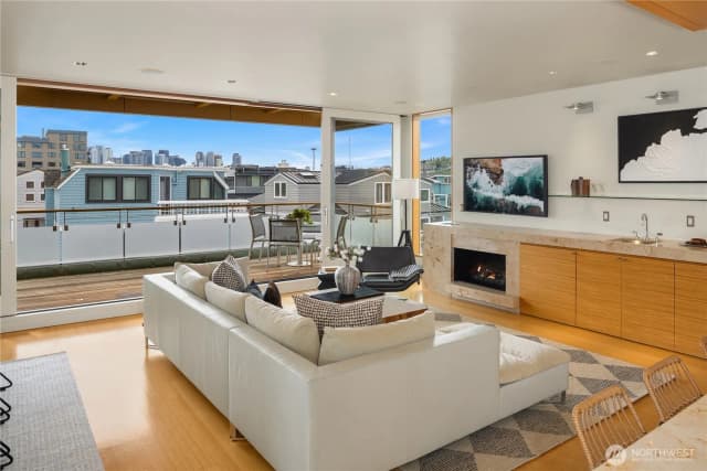 Property photo for 2369 Fairview Avenue E #6, Seattle photo 3