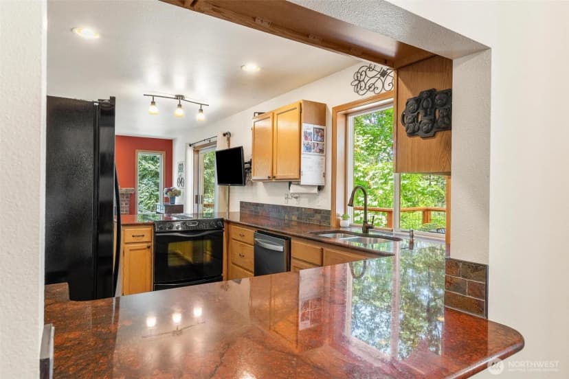 Property photo for 6427 Storm Lake Road, Snohomish photo 12