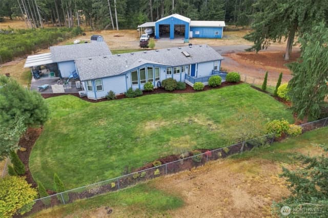 Property photo for 12424 Moes Road Se, Rainier