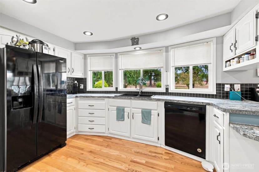 Property photo for 12424 Moes Road Se, Rainier photo 19