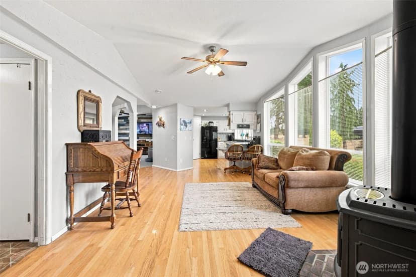 Property photo for 12424 Moes Road Se, Rainier photo 22