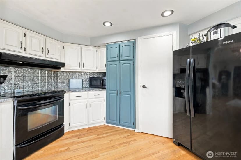 Property photo for 12424 Moes Road Se, Rainier photo 18