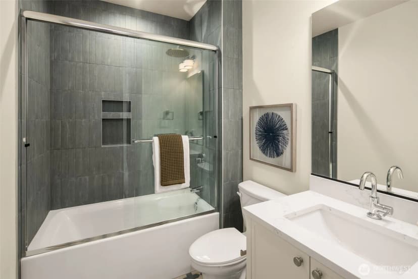 Property photo for 4515 150th Avenue Se, Bellevue photo 32