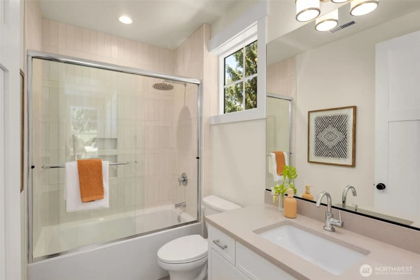 Property photo for 4515 150th Avenue Se, Bellevue photo 16