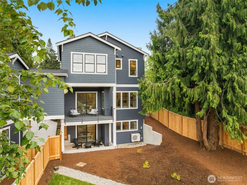 Property photo for 4515 150th Avenue Se, Bellevue photo 36