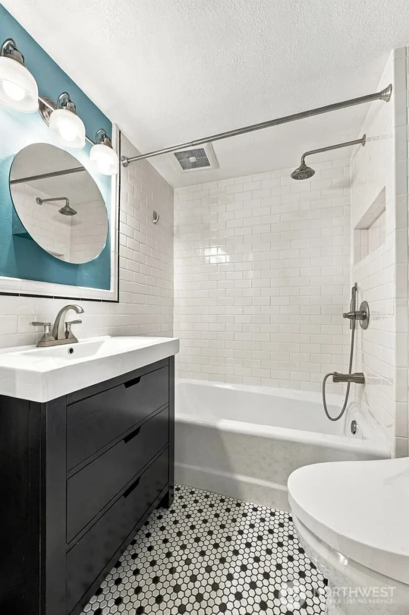 Property photo for 2704 Sw 152nd Place, Burien photo 22
