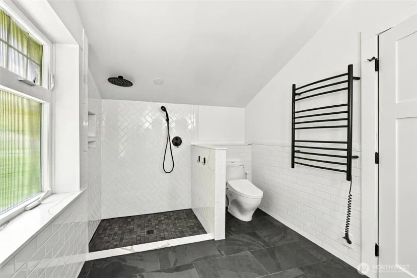 Property photo for 2704 Sw 152nd Place, Burien photo 18