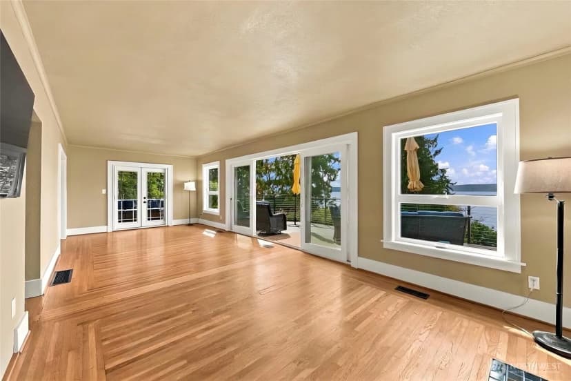 Property photo for 2704 Sw 152nd Place, Burien photo 9