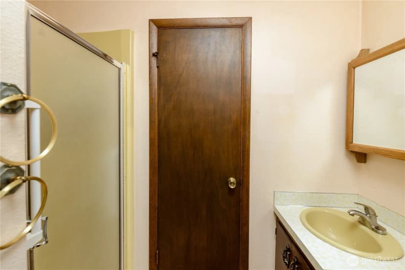 Property photo for 1812 W 5th St, Port Angeles photo 25