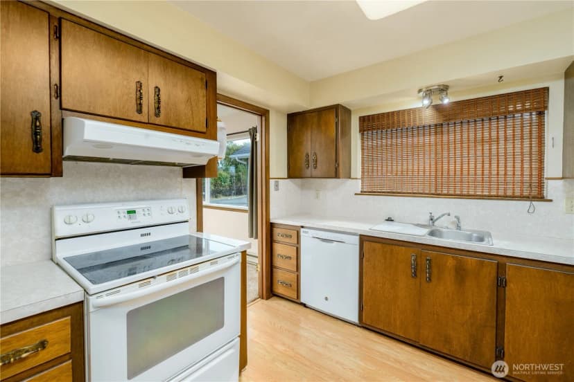 Property photo for 1812 W 5th St, Port Angeles photo 23