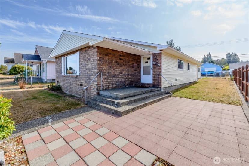Property photo for 1812 W 5th St, Port Angeles photo 5