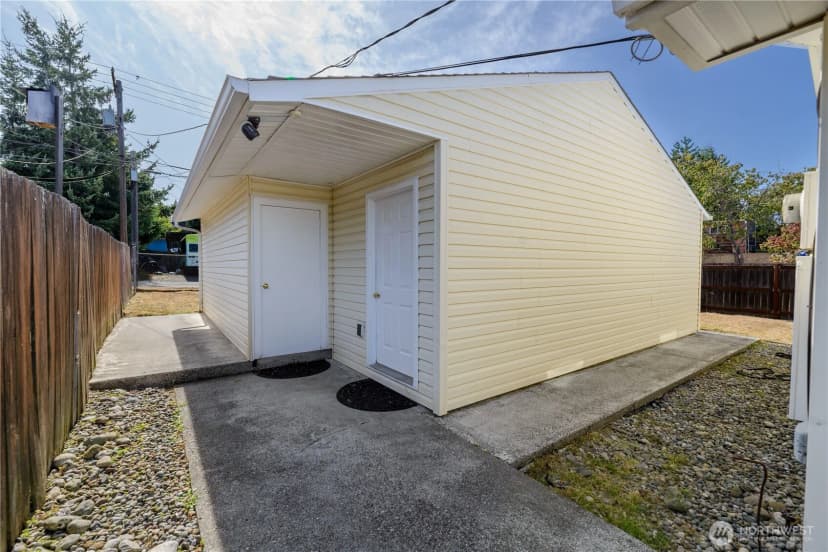 Property photo for 1812 W 5th St, Port Angeles photo 33