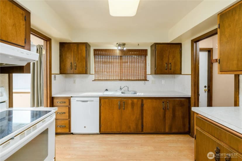 Property photo for 1812 W 5th St, Port Angeles photo 22