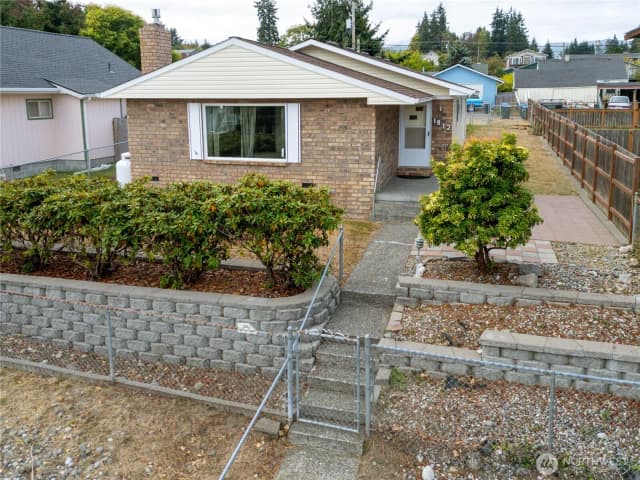 Property photo for 1812 W 5th St, Port Angeles