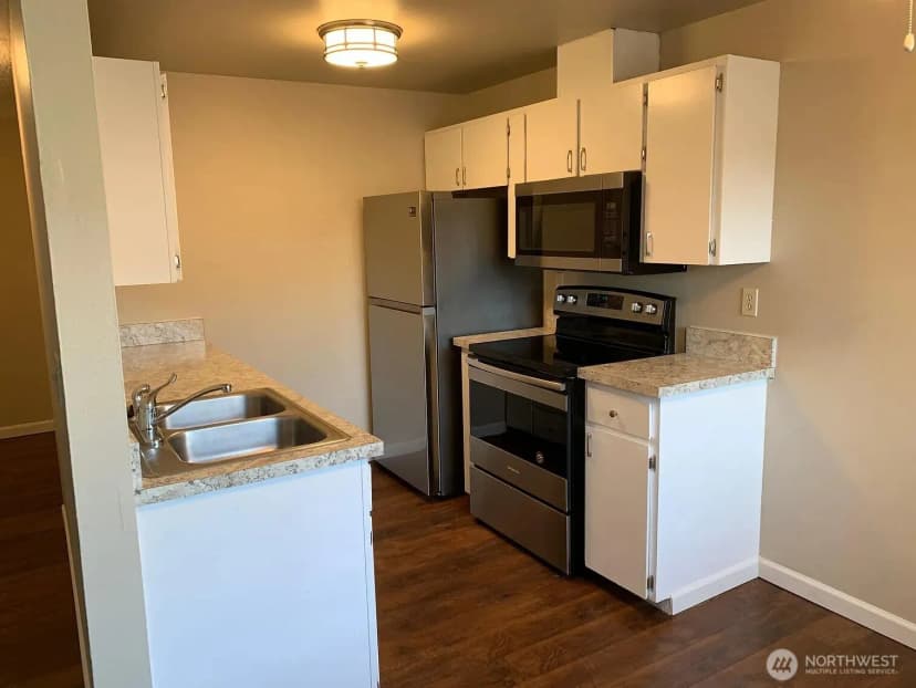 Property photo for 1609 Maple Lane #c5-c8, Kent photo 4