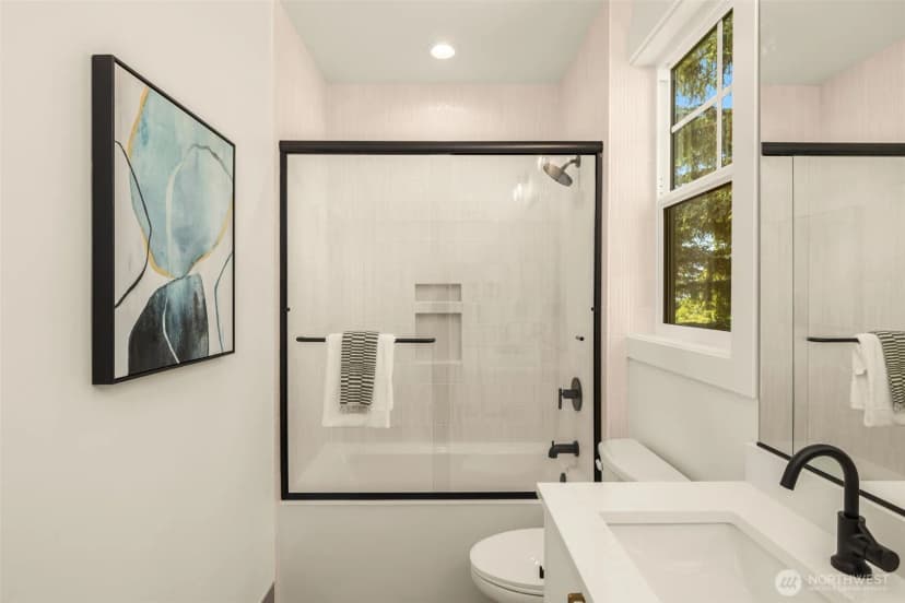 Property photo for 4513 150th Avenue Se, Bellevue photo 24