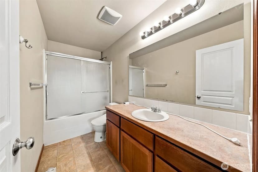 Property photo for 17804 15th Avenue E, Spanaway photo 16