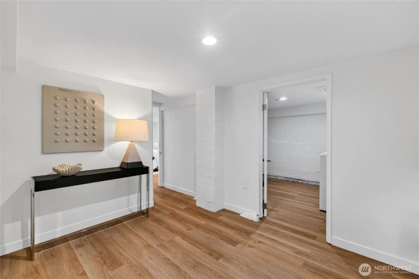 Property photo for 2907 2909 Sw Cloverdale Street, Seattle photo 22