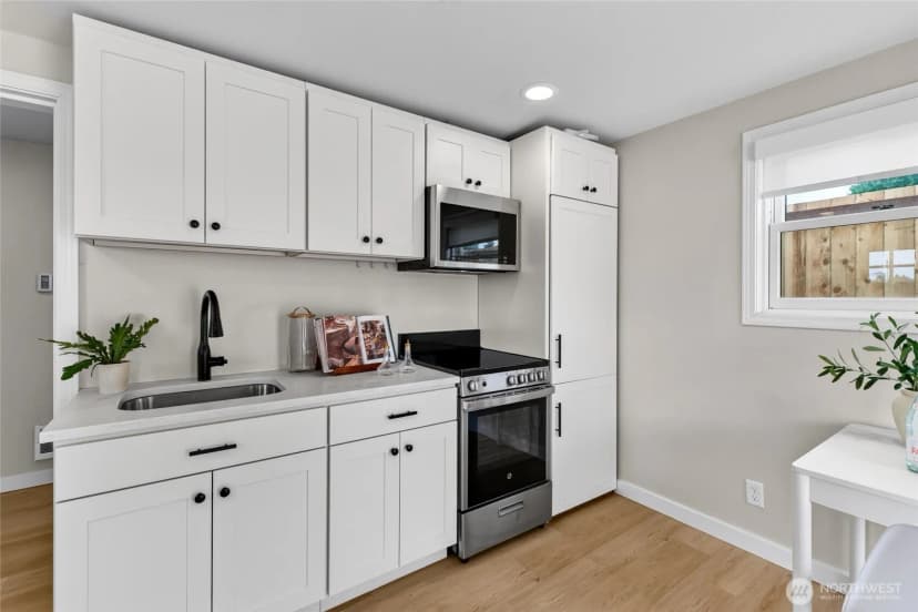 Property photo for 2907 2909 Sw Cloverdale Street, Seattle photo 17