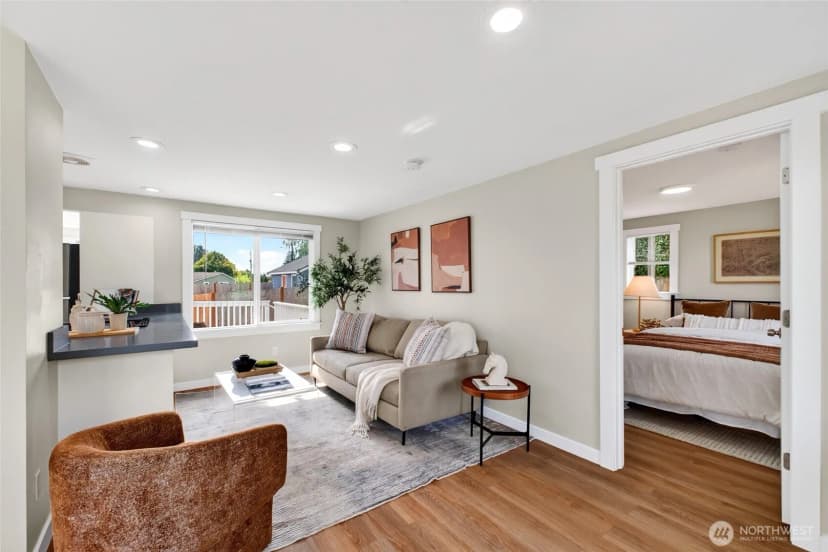 Property photo for 2907 2909 Sw Cloverdale Street, Seattle photo 9