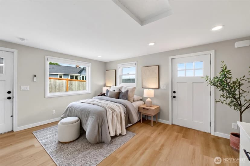 Property photo for 2907 2909 Sw Cloverdale Street, Seattle photo 13