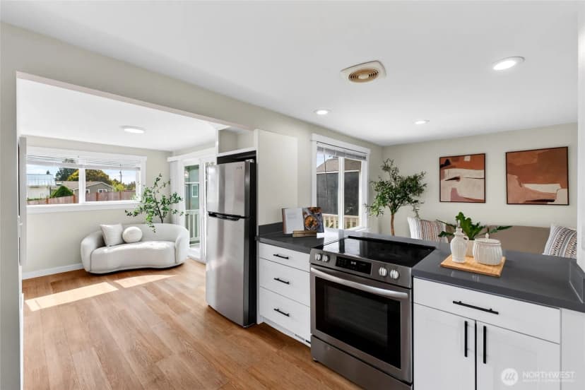 Property photo for 2907 2909 Sw Cloverdale Street, Seattle photo 10