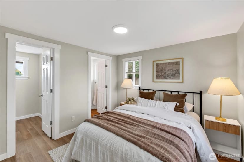 Property photo for 2907 2909 Sw Cloverdale Street, Seattle photo 18