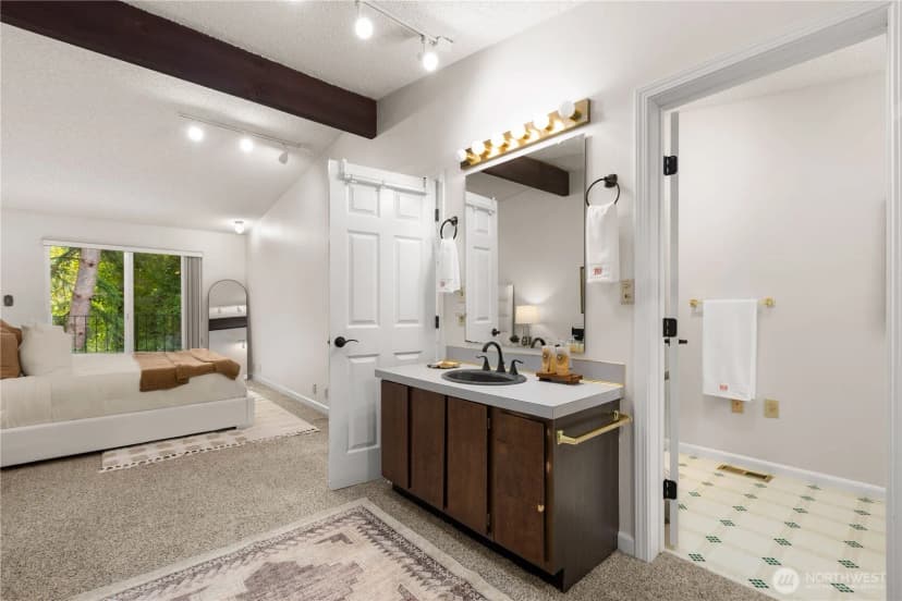 Property photo for 13938 15th Place Sw, Burien photo 18