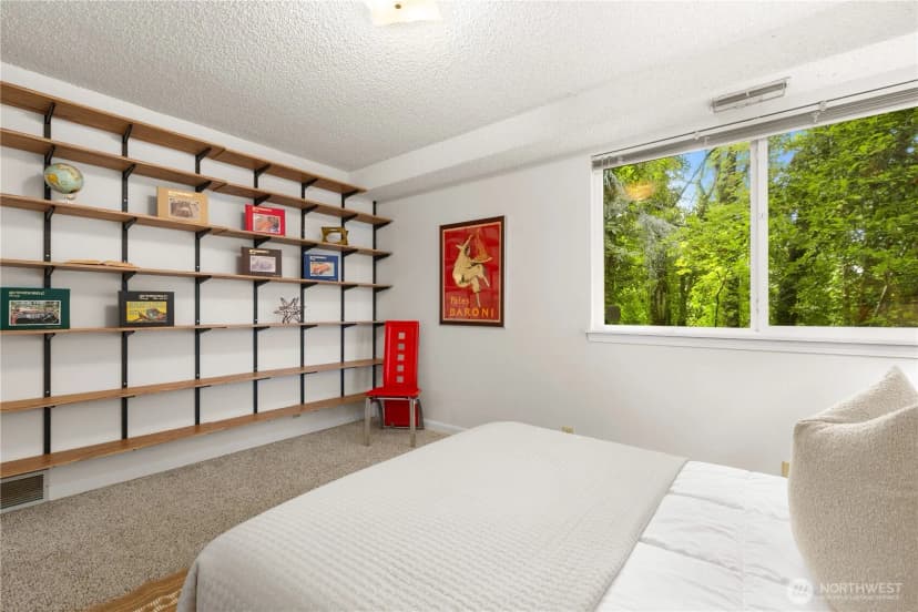 Property photo for 13938 15th Place Sw, Burien photo 30