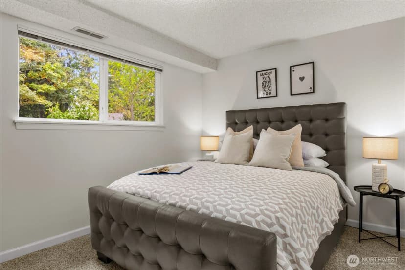 Property photo for 13938 15th Place Sw, Burien photo 32