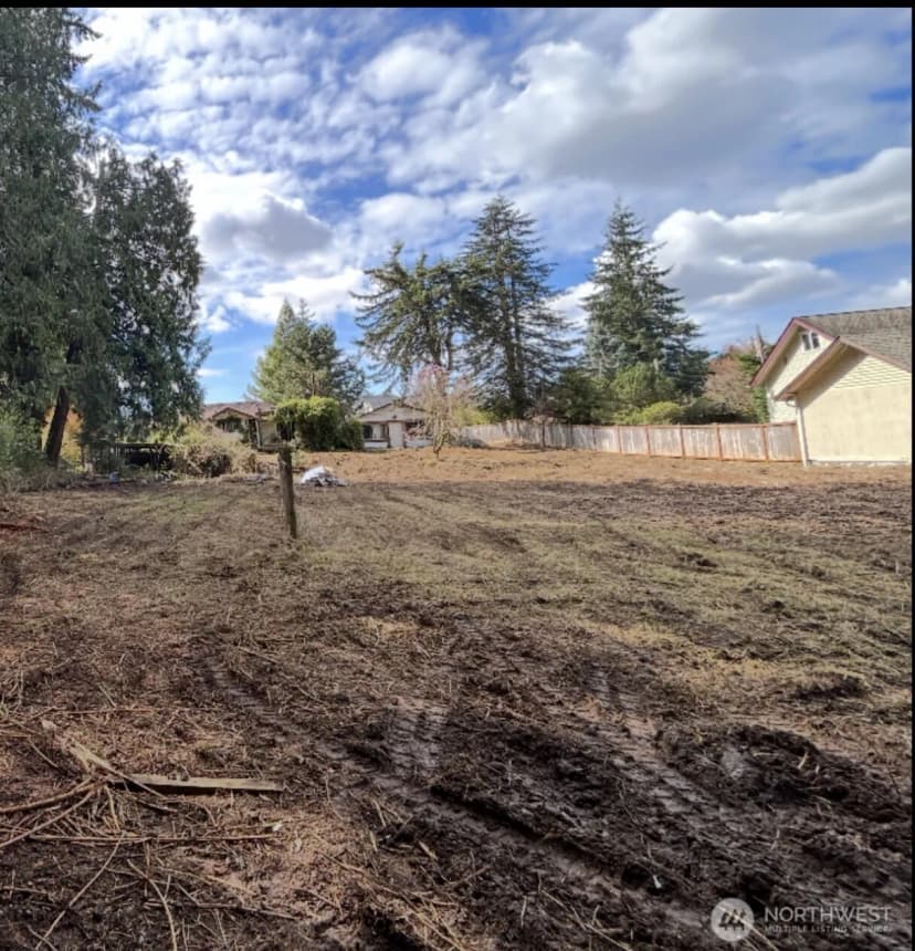 Property photo for 0 Xxxxx 25th Avenue Se, Everett