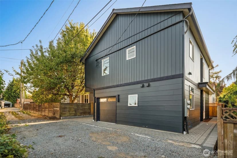 Property photo for 8148 13th Avenue Sw, Seattle photo 28