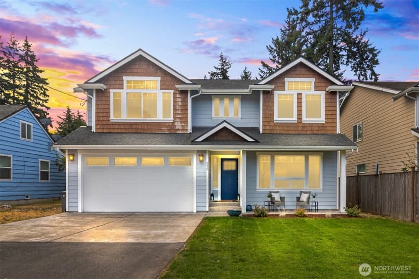 Property photo for 215 Sw 144th Street, Burien