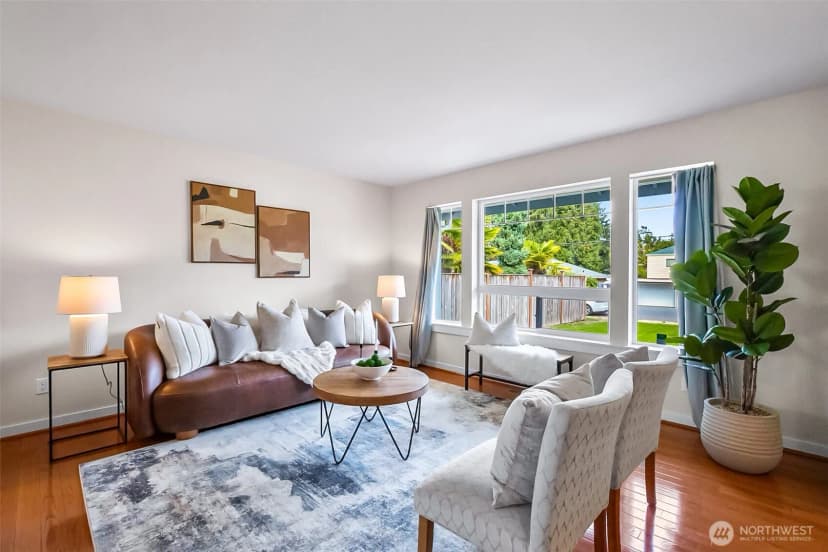 Property photo for 215 Sw 144th Street, Burien photo 3